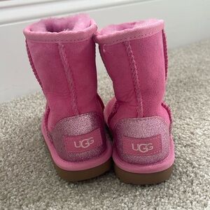Brand new pink toddler ugg boots